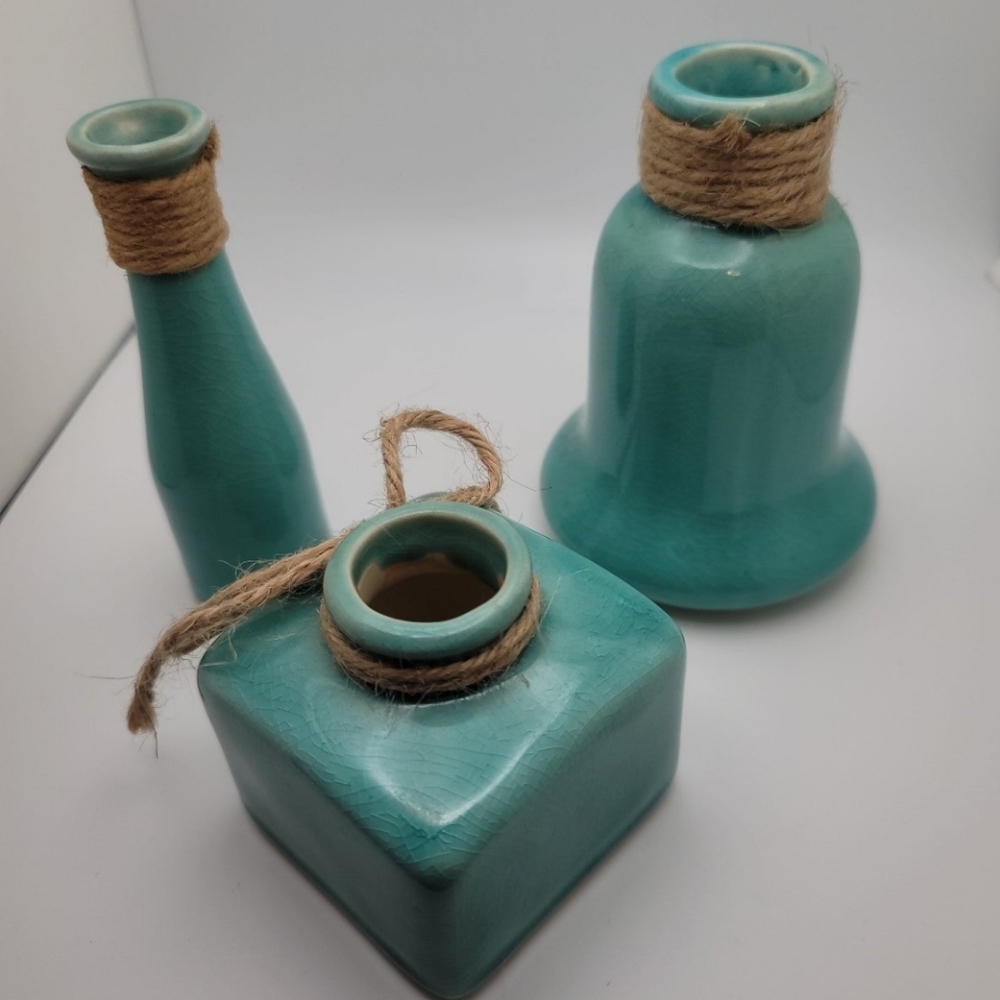 Turquoise mini Vases - Picture 4 of 12